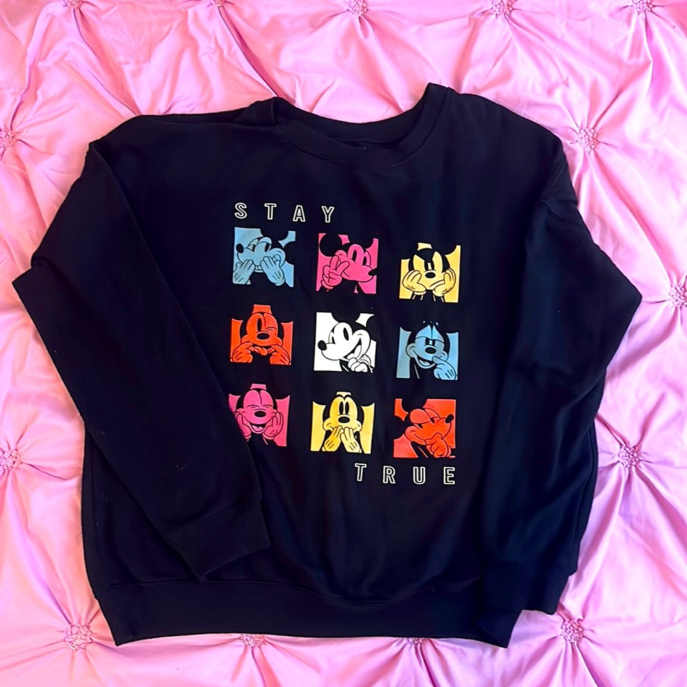 Mickey Mouse sweatshirt 🐭